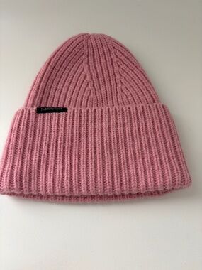Peak Performance Mason Hat Pink Rib Knit Beanie OSFA Wool Blend